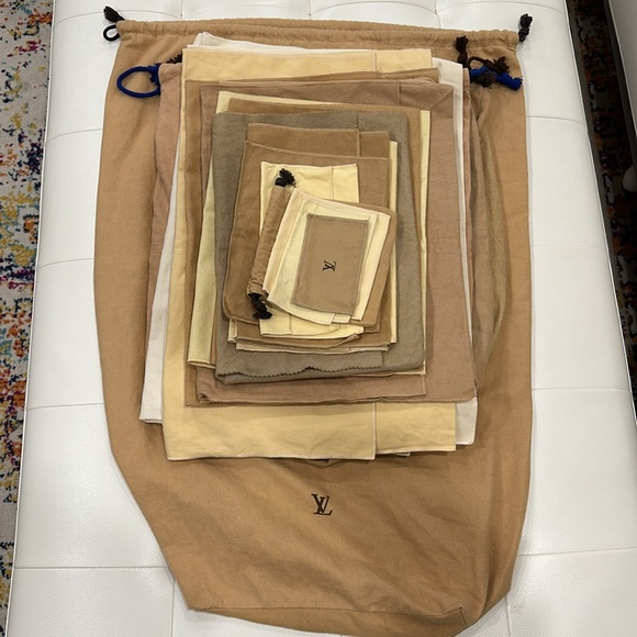 Louis Vuitton Dust Bag (choose one) - Picture 5 of 7